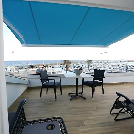 Ocean Lounge 게스트하우스