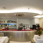 Ocean Lounge Πανσιόν