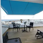 Ocean Lounge Πανσιόν
