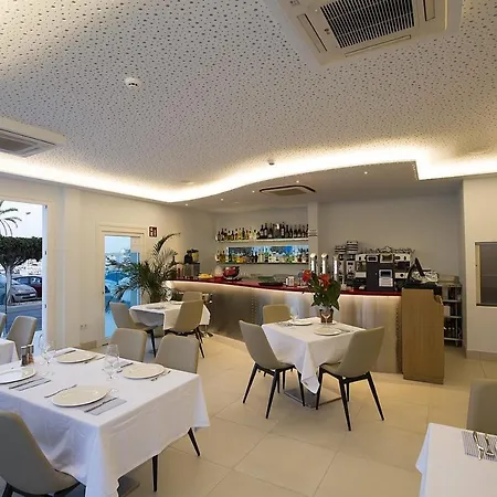 Πανσιόν Ocean Lounge Αλτέα