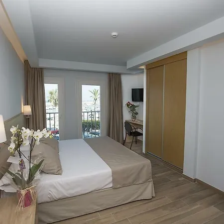 Πανσιόν Ocean Lounge Αλτέα